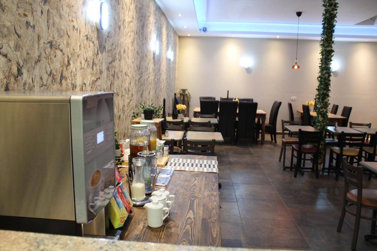 Hotel Maximo ピンネベルク エクステリア 写真