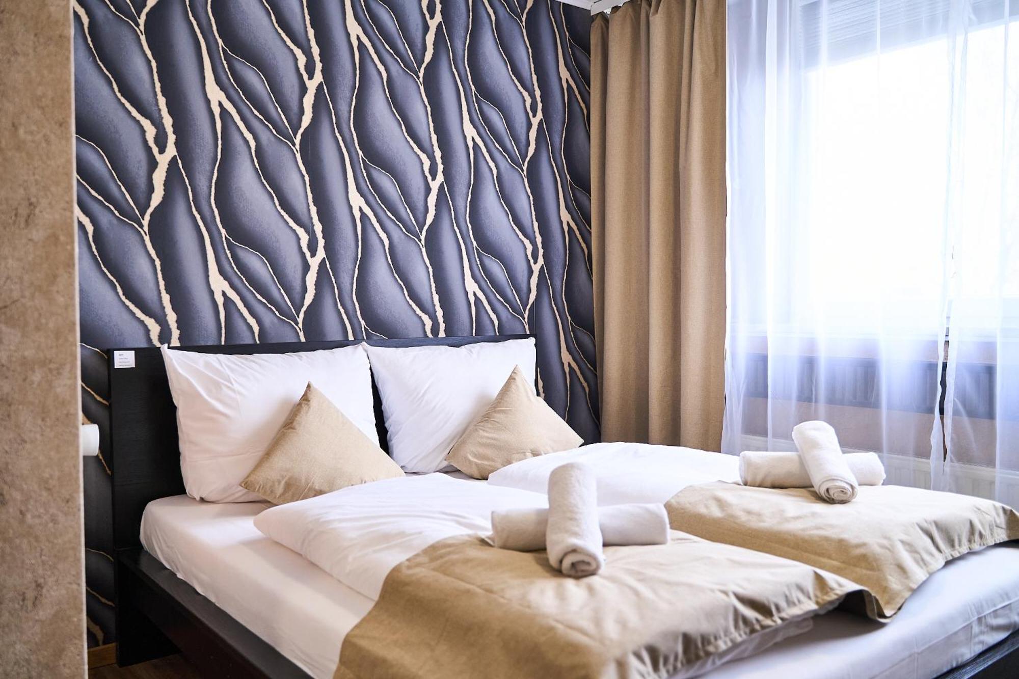 Hotel Maximo ピンネベルク エクステリア 写真