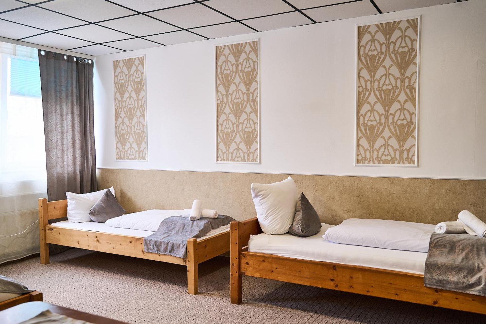 Hotel Maximo ピンネベルク エクステリア 写真