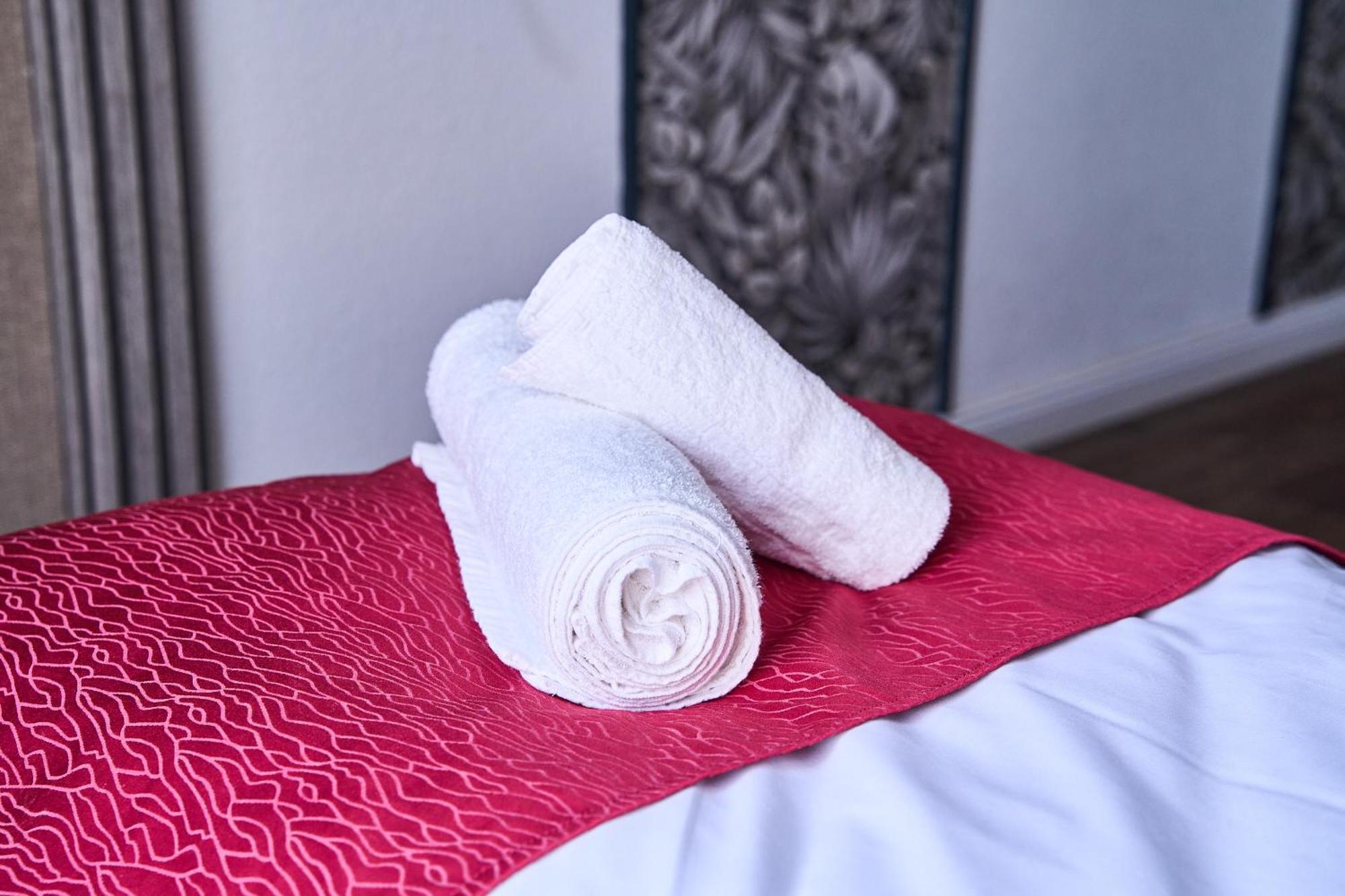 Hotel Maximo ピンネベルク エクステリア 写真