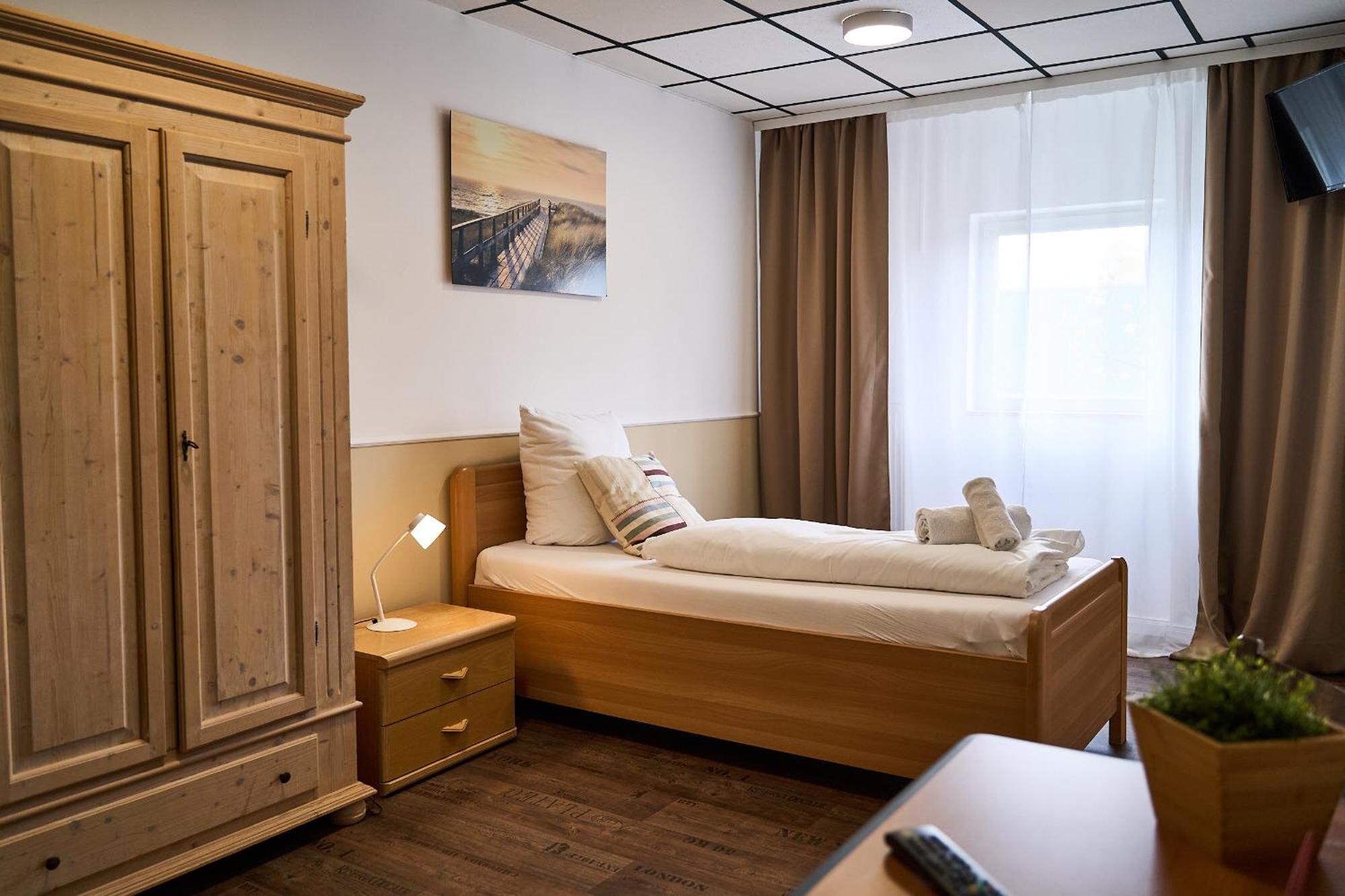 Hotel Maximo ピンネベルク エクステリア 写真