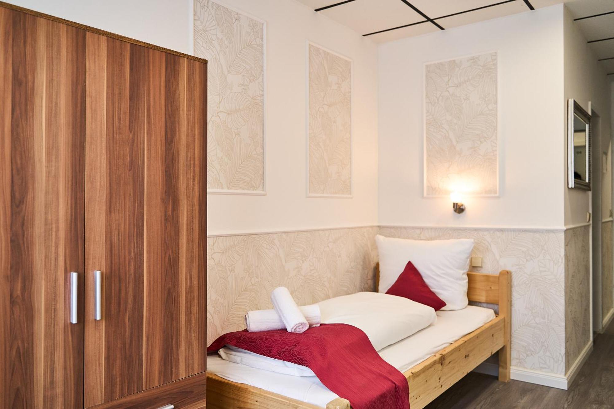 Hotel Maximo ピンネベルク エクステリア 写真